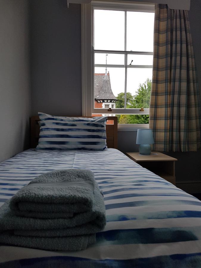 Alexandra Lodge Guest House تشيستر المظهر الخارجي الصورة